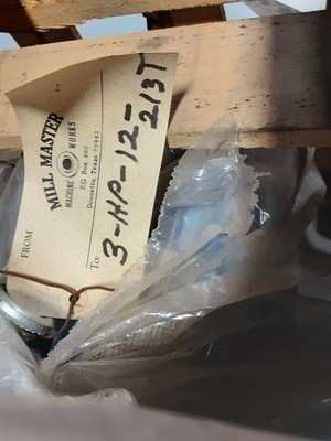 *NOS* Crown 3HP/1175 RPM/213T Frame