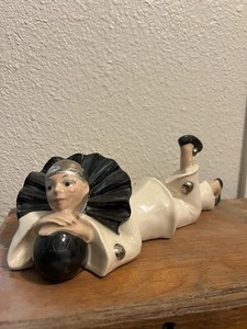 Céramique Pierrot Gourmand Art Déco