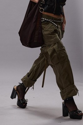 NWT ~ R13 Cropped Cargo In Vintage Olive Drab Size 23