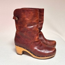 UGG Lynnea II Boots Womens 8 Brown Leather Shearling Clog Heel 1001793