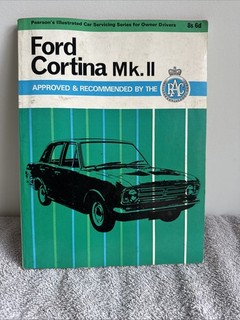 Ford Cortina Mk2 Pearsons Illustrated Service Book 80 Pages Good Condition