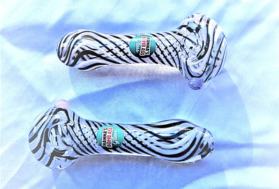 Hanna's Bomb Ass Glass / 4'' Neon & Black Swirls / Thick Glass Pipe / US Seller