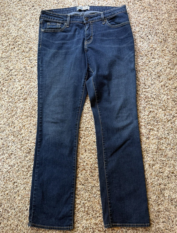Levi's Signature Modern Straight dark wash cotton stretch blue jeans 12 M