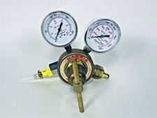 Harris 425-50-540 Gas Regulator Oxygen Single Stage 0.825"-14 Inlet