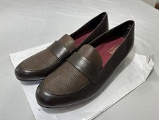 Munro Kiera brown leather/lizard slip on shoes Sz 11 M NWOB Made In USA