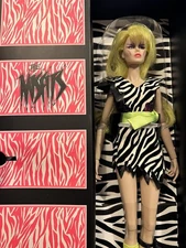 INTEGRITY TOYS JEM COLL WAVE 1 "PIZZAZZ - PHYLLIS GABOR" DOLL NRFB 2012