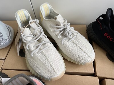 Adidas Yeezy Boost 350 V2 GY3438 Light  44 2/3 US 10.5/UK 10 NEW