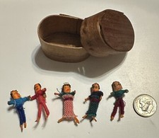 Vintage Guatemalan Miniature Worry Trouble Dolls w/Box Lot of 5 Dolls