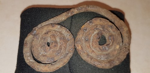 Very Rare Iron, Iron Age double spiral spectacle brooch 9th/7th Century BC L66f