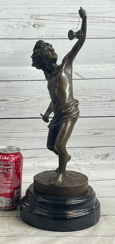 Elegant and Charming: Goldscheider Child Bronze Sculpture with Yoyo Gift Figure - Picture 2 of 10