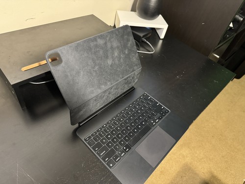 Magic Keyboard für iPad Pro 13 Zoll (M4) - US Englisch - Schwarz (Kostenloser Versand) - Bild 2 von 3