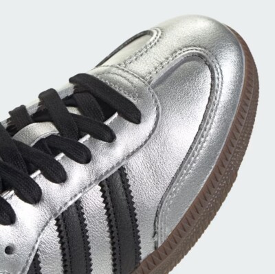 New Adidas Women's Samba OG Shoes - Silver Metallic (JI4218