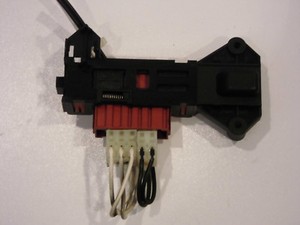 Türverriegelung Türschloss 7103846100 Waschmaschine Bauknecht WAK1600