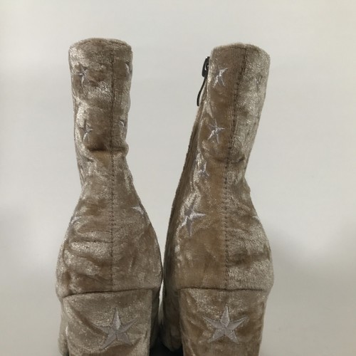 Wild Diva Lovings Beige Faux Velvet White Stars Boots Womens US 8.5 UK 6.5 EU 39 - Picture 6 of 20