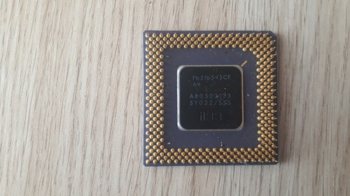 SY022 - Intel Pentium 133Mhz CPU - Picture 2 of 2