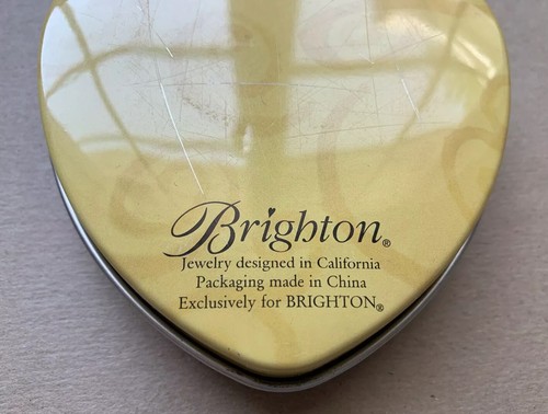 Lot 2 Pcs Small Vintage Brighton Heart Shaped Metal Tin Empty Boxes China - Picture 4 of 8