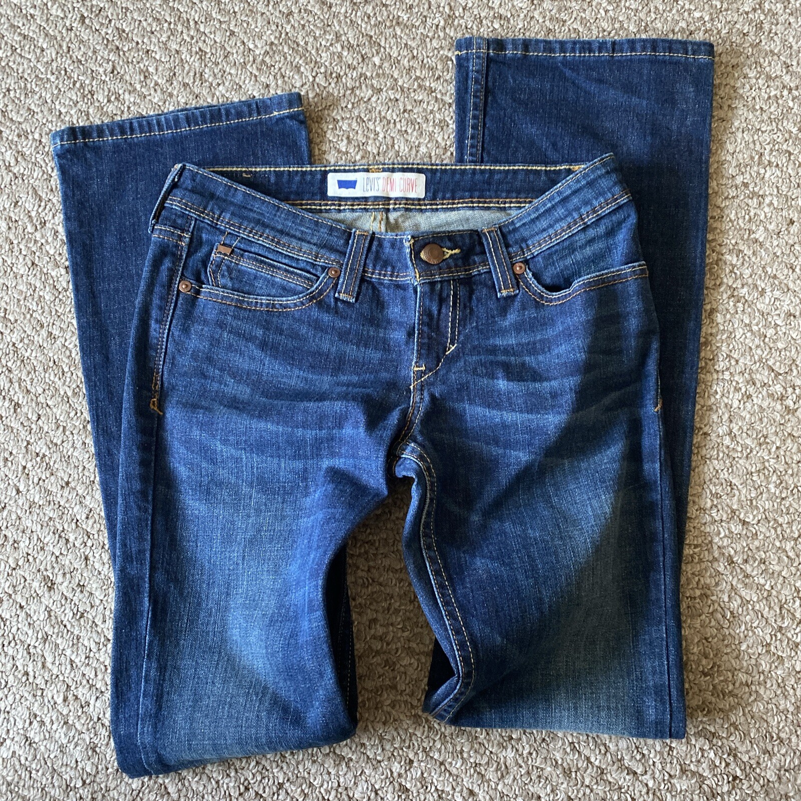 Women's percentM LEVIS Jeans Demi Curve Dark Wash