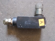 Parker Hydraulic Valve PCM800S-20JG 3000 PSI Max, with Fitting *FREE SHIPPING*