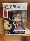 Funko Pop! Vinyl: DC Universe - Wonder Woman Classic with Cape #433