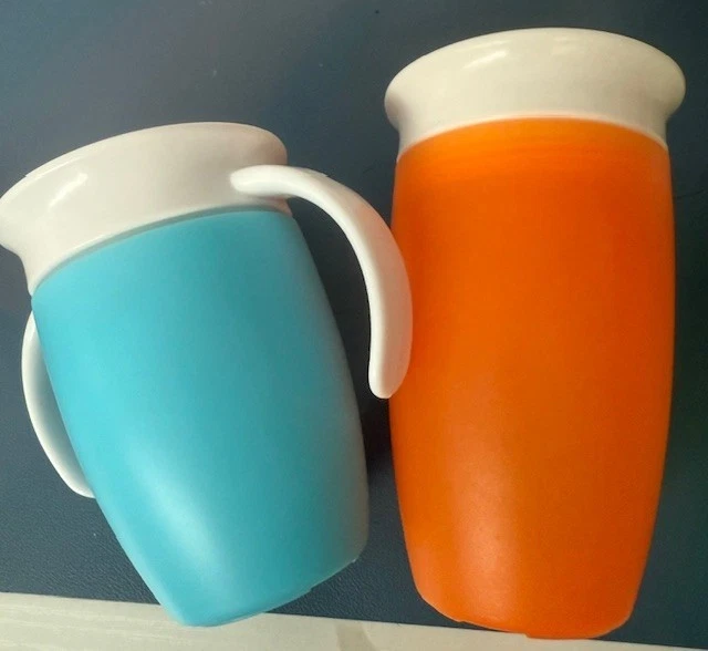 Lot of 4 munchkin cups sippy cup training cup orange blue green FS! - Image 3 of 4