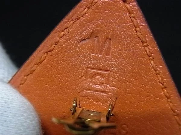 HERMES Triangle Clip-on Earrings - Orange Leather, Fan-Shaped C Stamp - Image 3 of 4