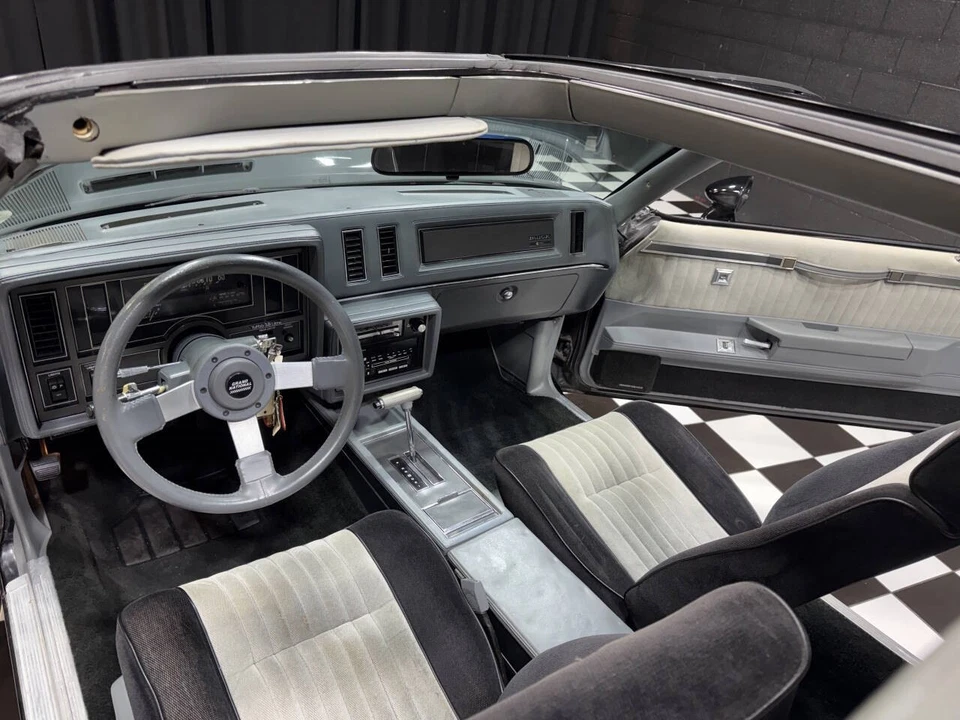 Buick Regal Grand National 1987 turbo cupé de 2 puertas Foto 2 de 4