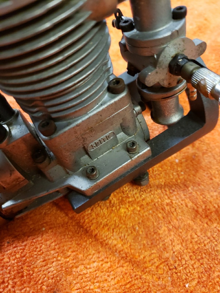 SAITO FAー180 中古 SAITO FA-180B グローエンジン