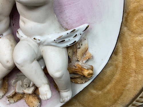 Vintage runder gerahmter Wandbehang Biskuitporzellan Cherub 3D Plakette 10,5" Durchmesser - Bild 5 von 9