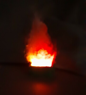 HO Scale Lighted Dumpster Fire With Multiple Flickering Leds