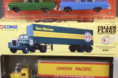 Lionel Auto Loader Cars 4 PK 6-37820 (NEW) SPECCAST TRUCK AND CORRGI TRUCK - Picture 3 of 6