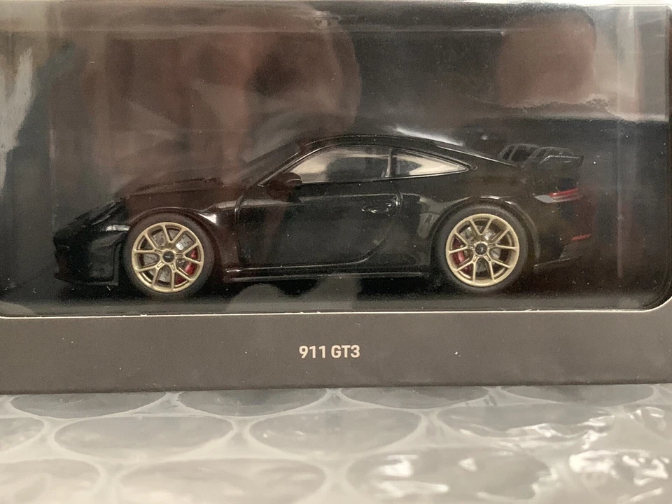 Porsche 911 GT3 (992) 2021 Jet Black Metallic Лимитированная серия Minichamps 1:43 - Изображение 4 из 4