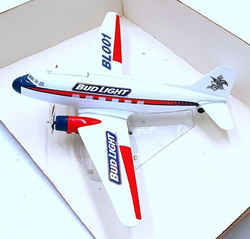 Liberty Speccast Approx 30cm Wingspan 45023 - Bud Light 1935 Douglas DC-3 - Picture 3 of 5