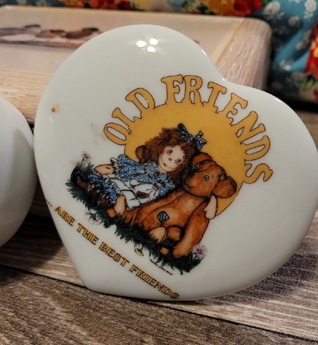 Vintage "Old Friends Are The Best Friends" Papel Porcelain Trinket Box Japan - Picture 3 of 9