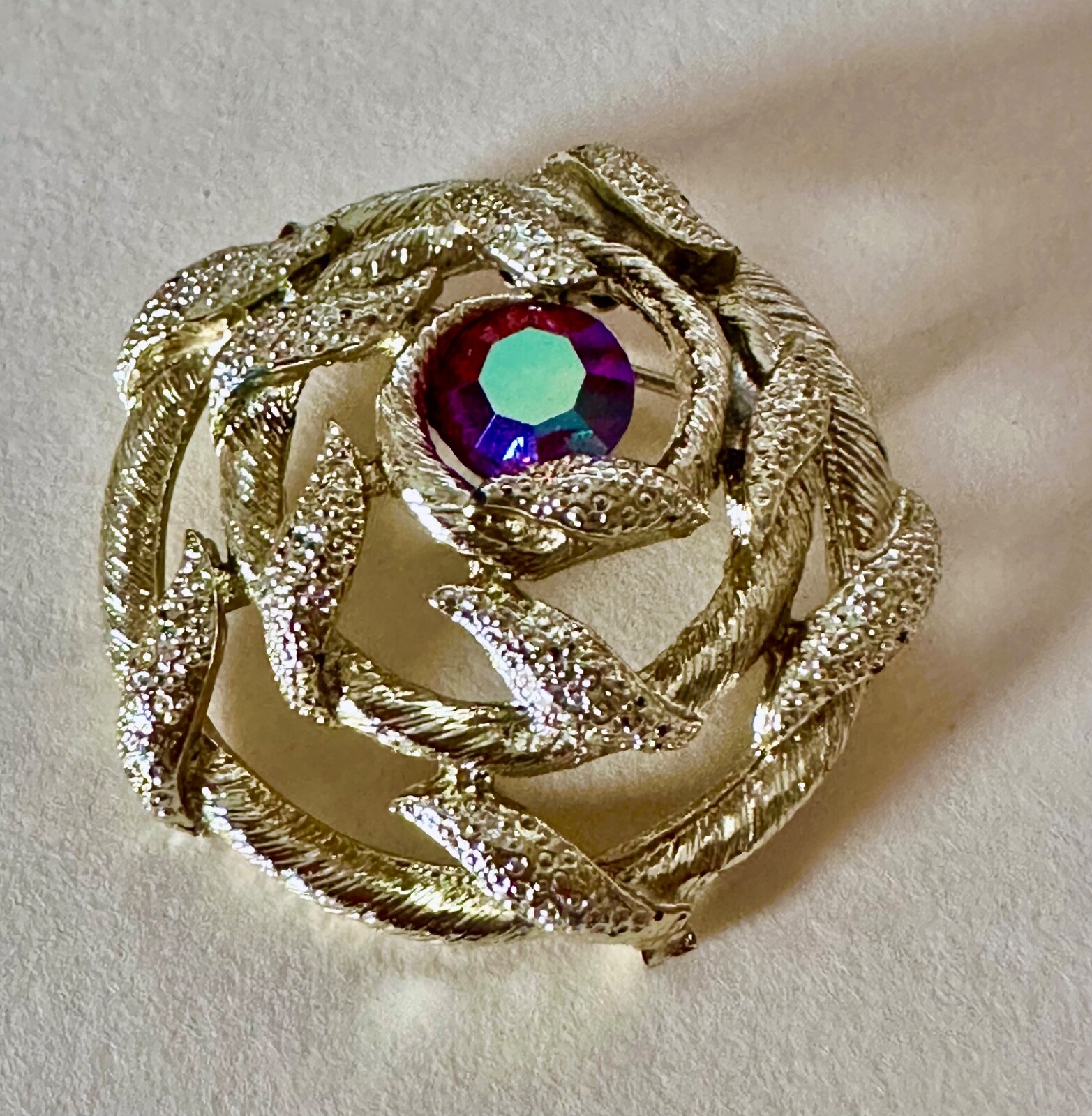 Sparkly Shiny Lt. Gold Organic Shapes Circle Brooch A.B. Red Crystal 1.5