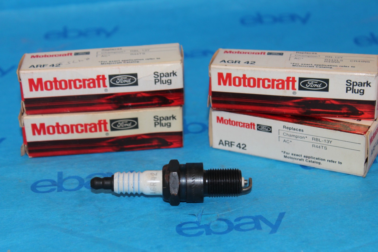 Motorcraft Ford ARF-42 Spark Plugs Lot Of 4
