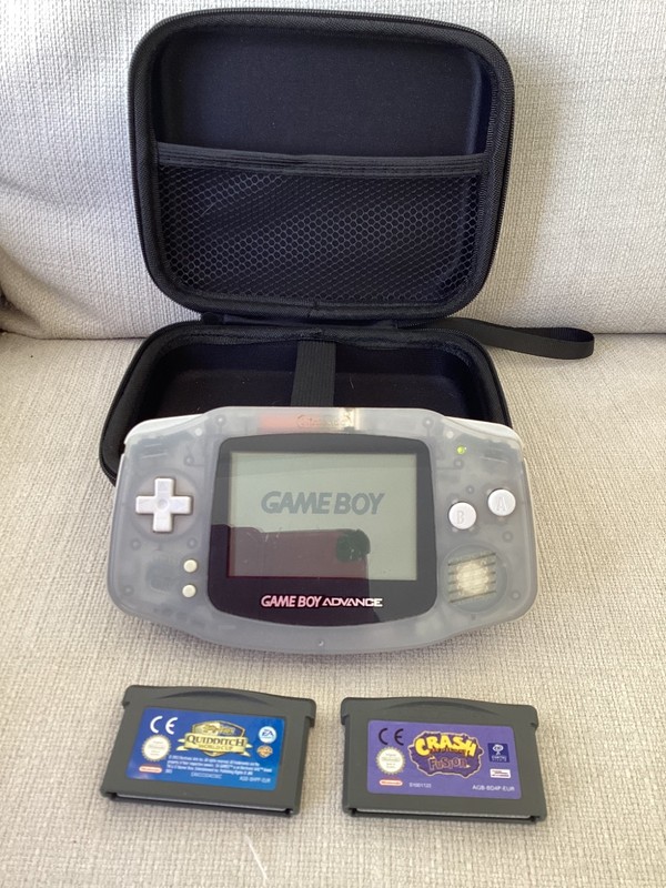 Nintendo GameBoy Advance Handheld System with x2 games & case.  Fully working.