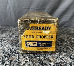Eveready Food Chopper No. 52 Family Size With Original Box & 3 Blades