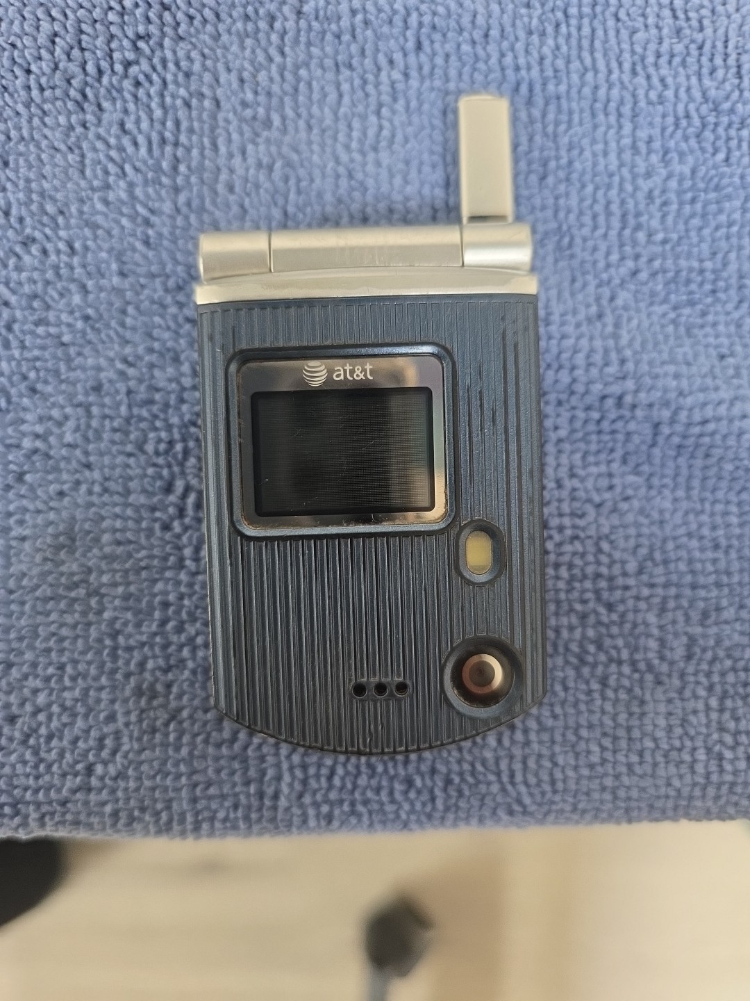 Pantech Silver & Blue Rare Tiny Flip Phone *SEE* description