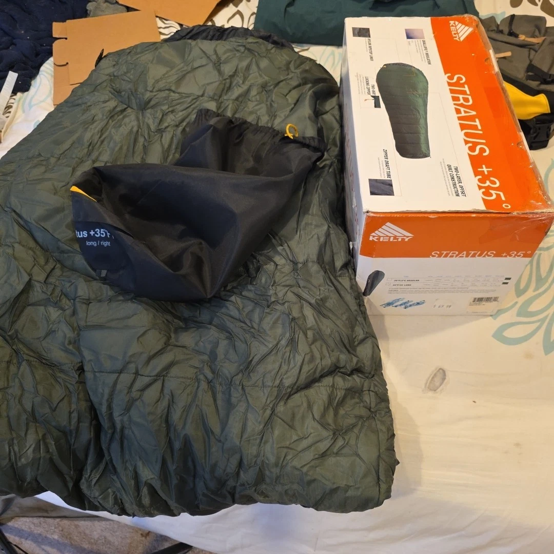 Kelty Stratus 35+ Quallofill Sleeping Bag Long Green