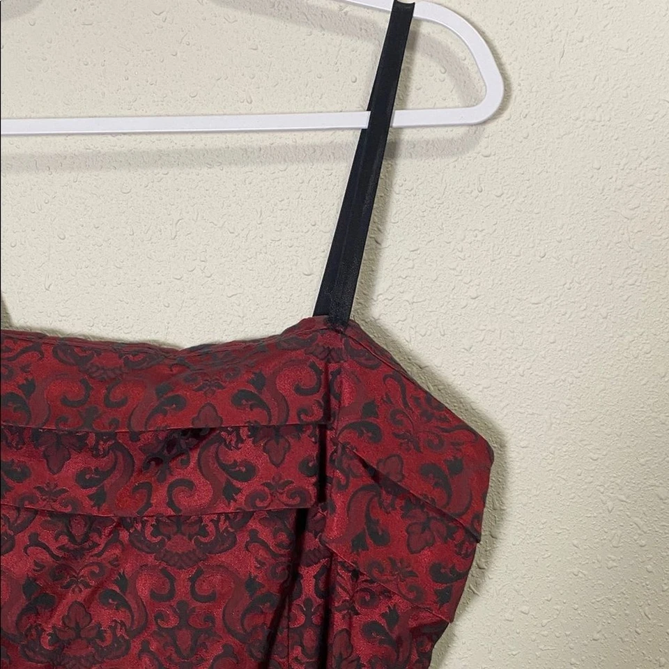 Mini vestido feminino vintage tórrido vermelho e preto veludo romântico sem mangas tamanho 20 - Imagem 4 de 4