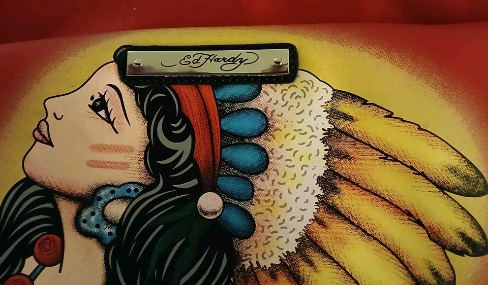 ED HARDY INDIAN WOMEN IN HEADRESS RED SHOULDER/CROSSBODY BAG BRAND-NEW! - Image 4 of 4