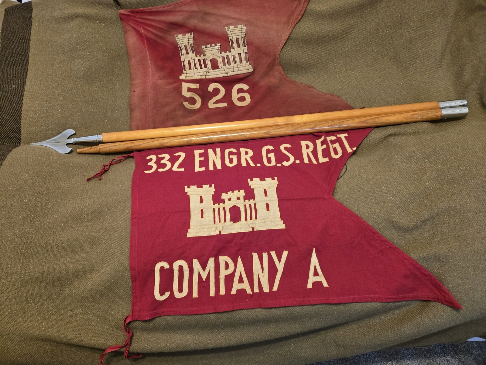 US ARMY GUIDON STAFF WITH 2 WW2  GUIDONS.   RARE TO FIND IN ANY CONDITION