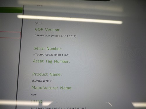 Tablet Acer Iconia W700P con base de acoplamiento y fuente de alimentación - Windows 10 128 GB HDD - Imagen 4 de 16