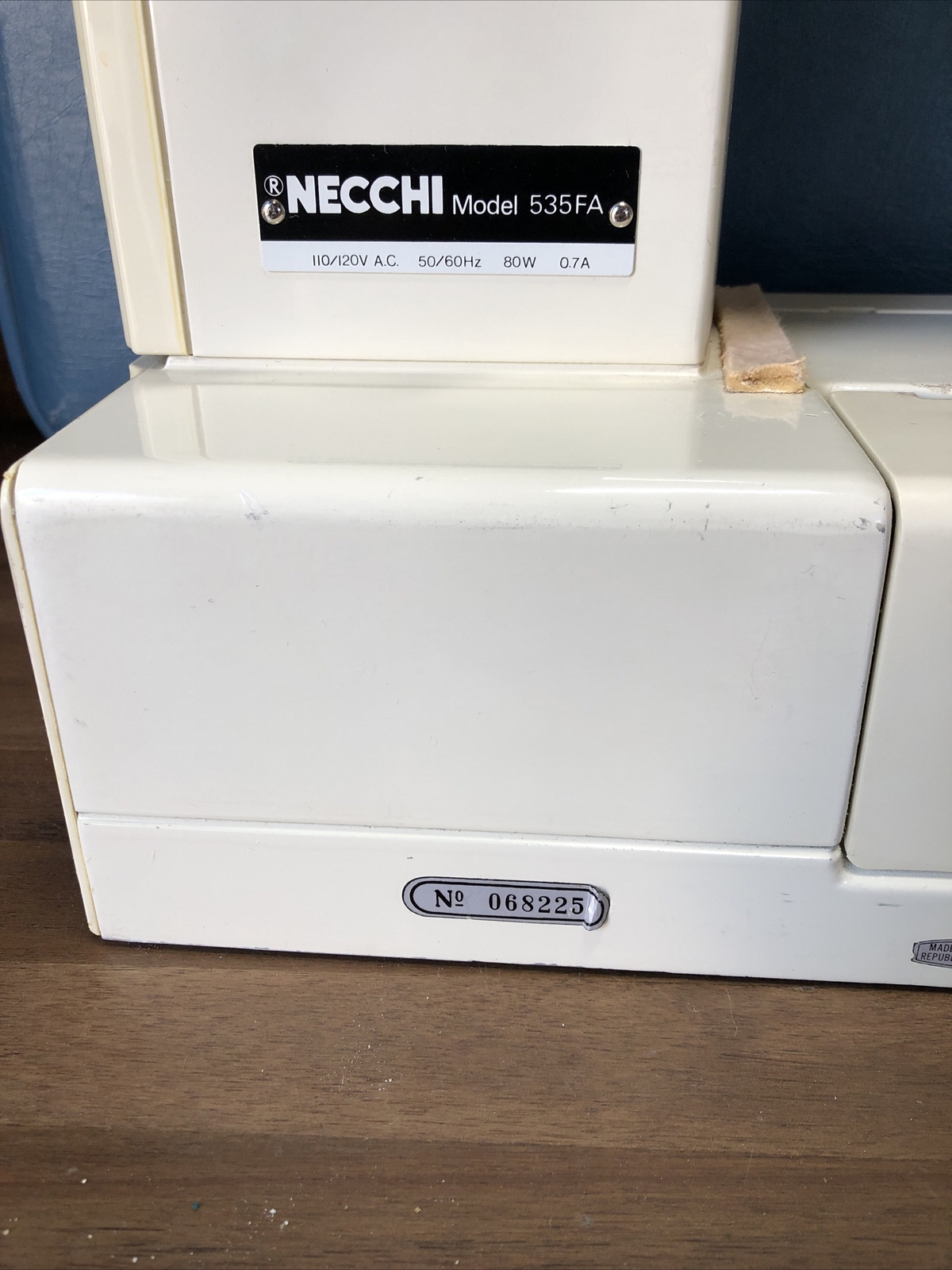 VINTAGE NECCHI SEWING MACHINE MODEL 535FA eBay