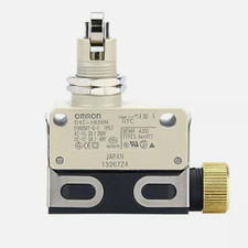 New In Box OMRON D4E-1B20N Limit Switch