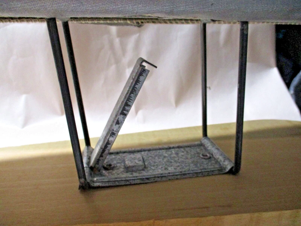 Ironing Board Sleeve Cuff Collar Wooden Portable Home Folding Table-Top - Image 4 of 4