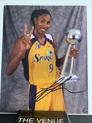 Lisa Leslie (WNBA Los Angeles Sparks) Signed Autographed