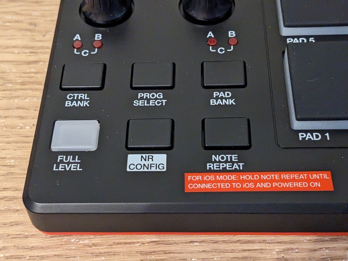 Akai Professional MPD218 USB MIDI pad controller drum machine with