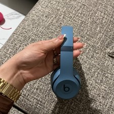 Beats Solo 4 Wireless Bluetooth On-Ear Headphones Compatible with Apple Android