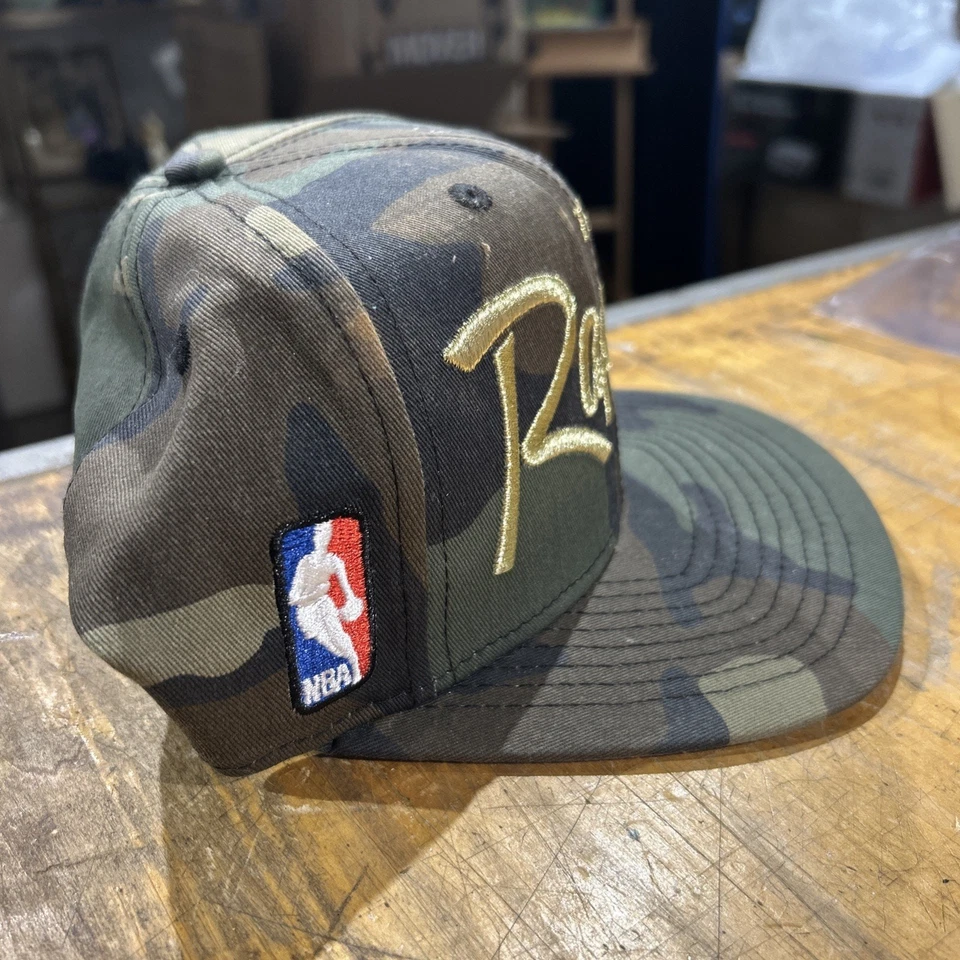 Toronto Raptors New Era 9Fifty Gorra Camuflada Snapback Sombrero Foto 2 de 4